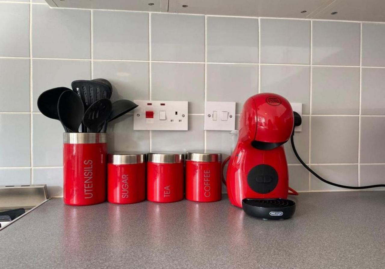 Stunning Four Bedroom House Close To Excel, O2 & Central London With Free Parking Extérieur photo