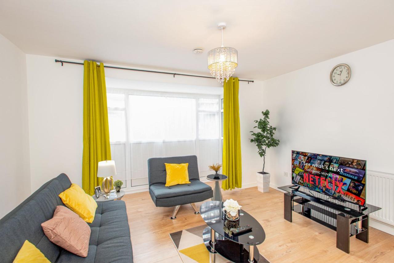 Stunning Four Bedroom House Close To Excel, O2 & Central London With Free Parking Extérieur photo