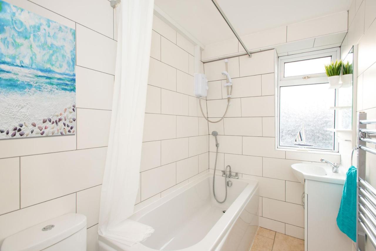 Stunning Four Bedroom House Close To Excel, O2 & Central London With Free Parking Extérieur photo
